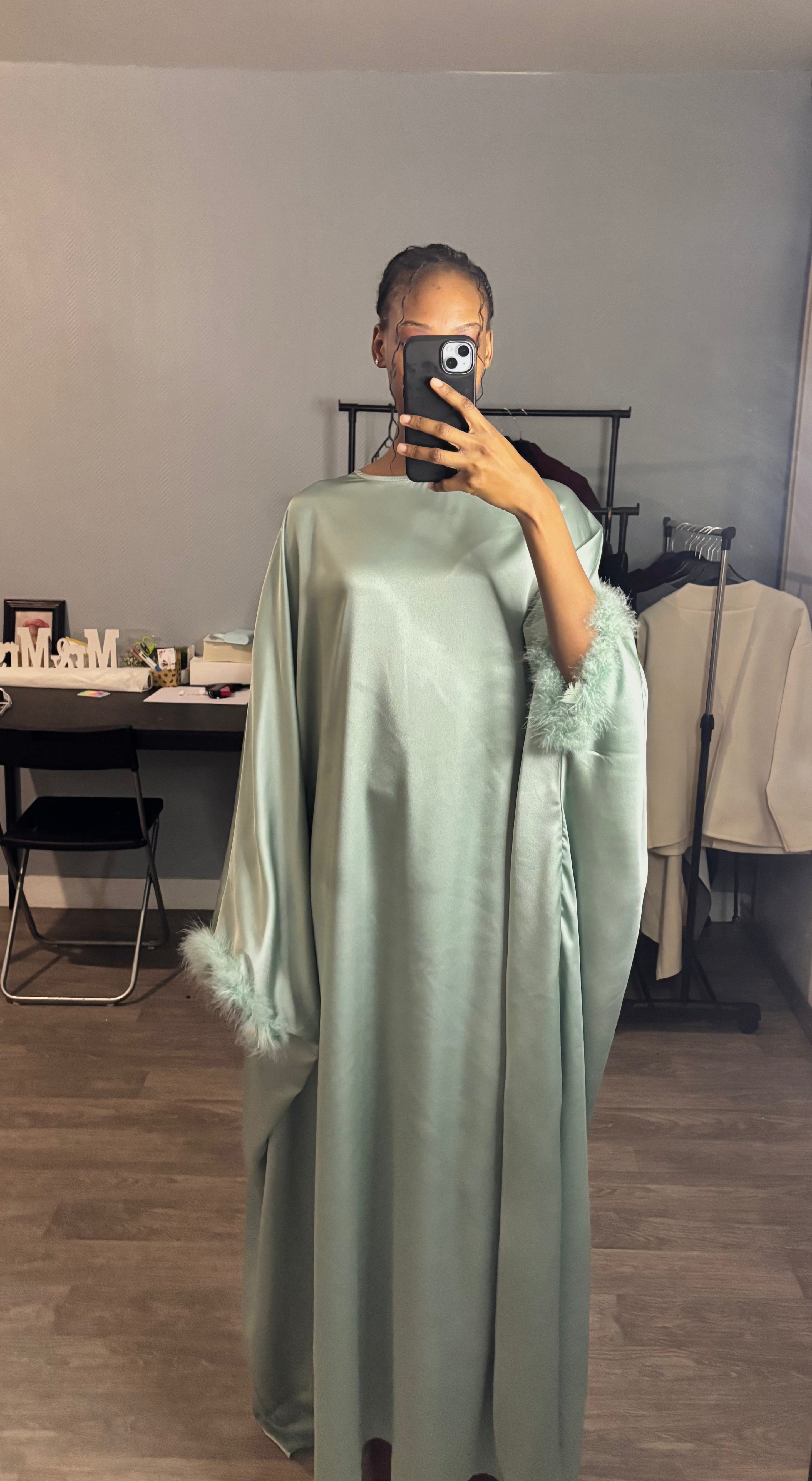 Abaya en satin Papillon oversize sans ceinture