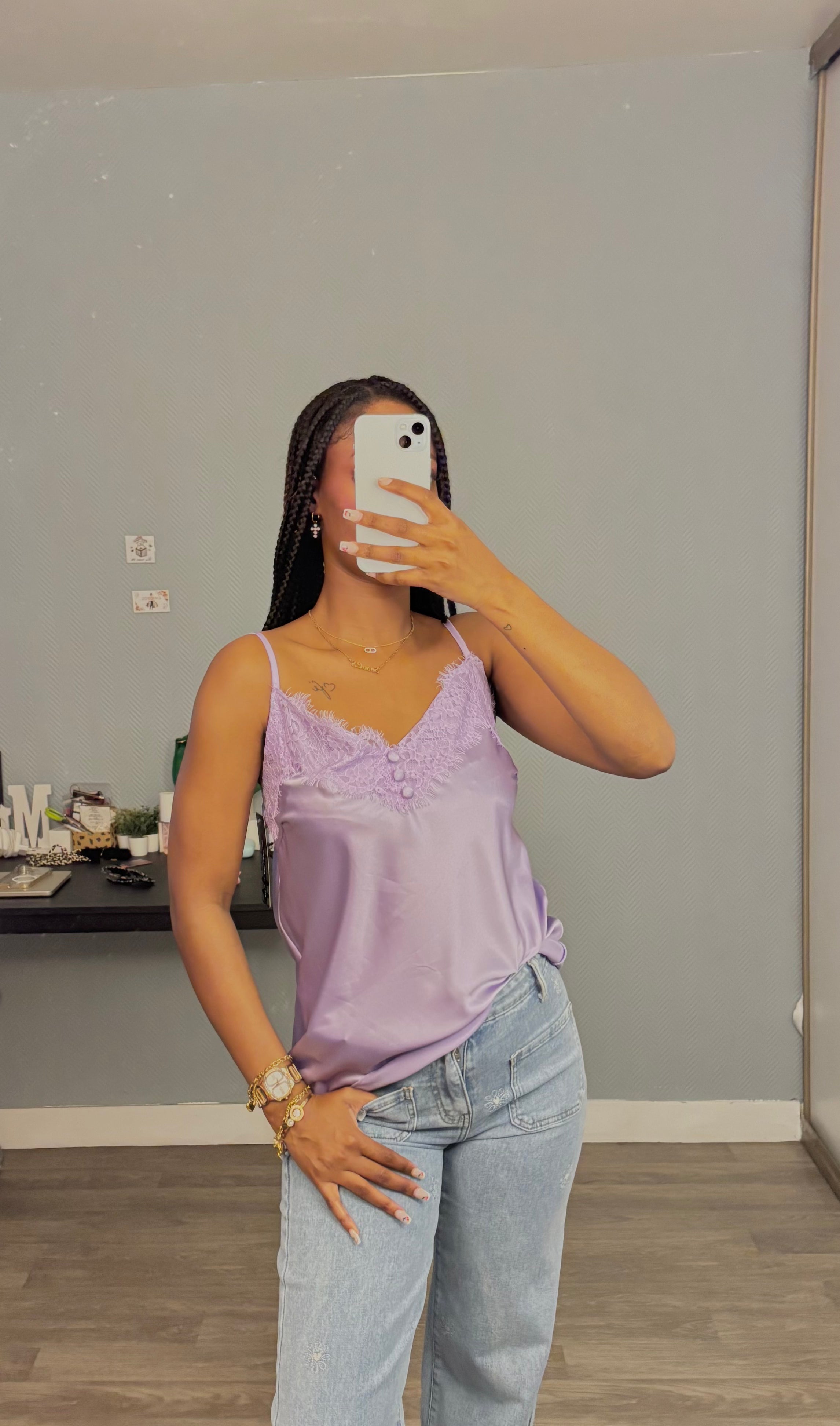 Top dentelle avec boutons Lilas